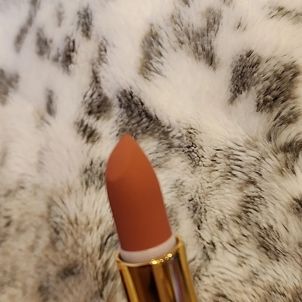 Pat McGrath lip color mattetrance 048 Christy